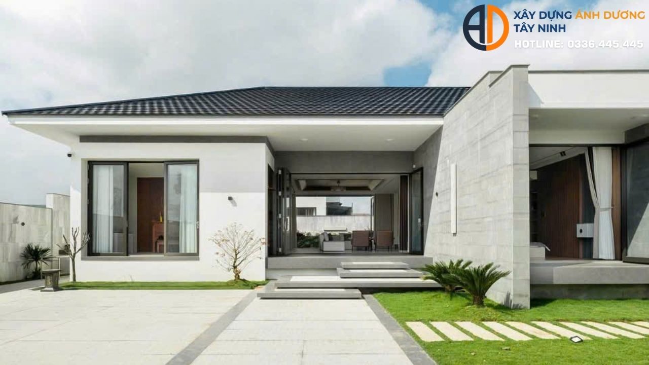 Nhà sân vườn mái Nhật gần 400m² – Không gian sống khởi nguồn từ lòng hiếu kính